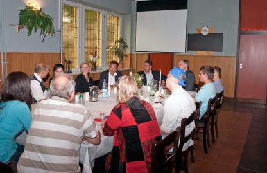 Drewnicki und Gabriel in den Stadionterrassen